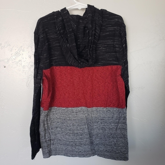 Urban Pipeline NWOT Boy Small Colorblock Long Sleeve Shirt Hooded Black Red Grey - Picture 4 of 5